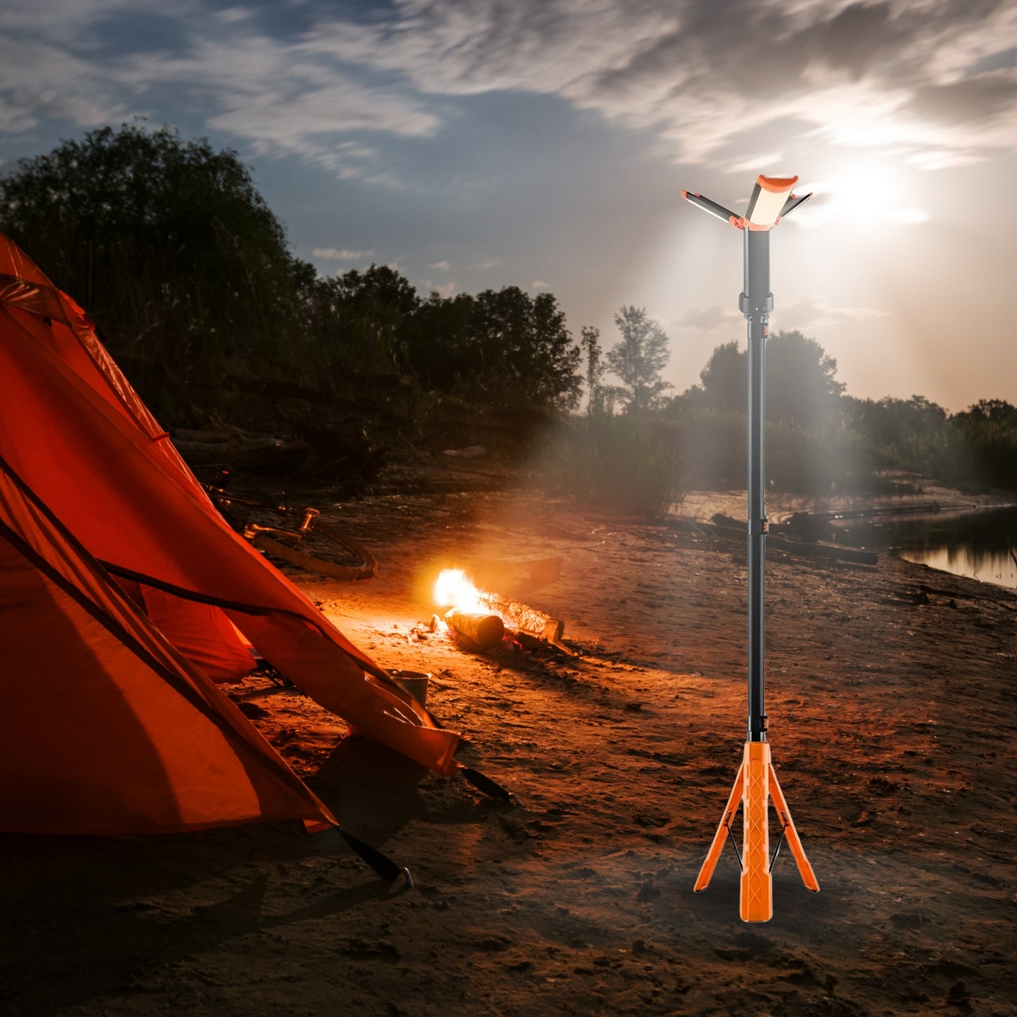 Amaze Standing Camping Light